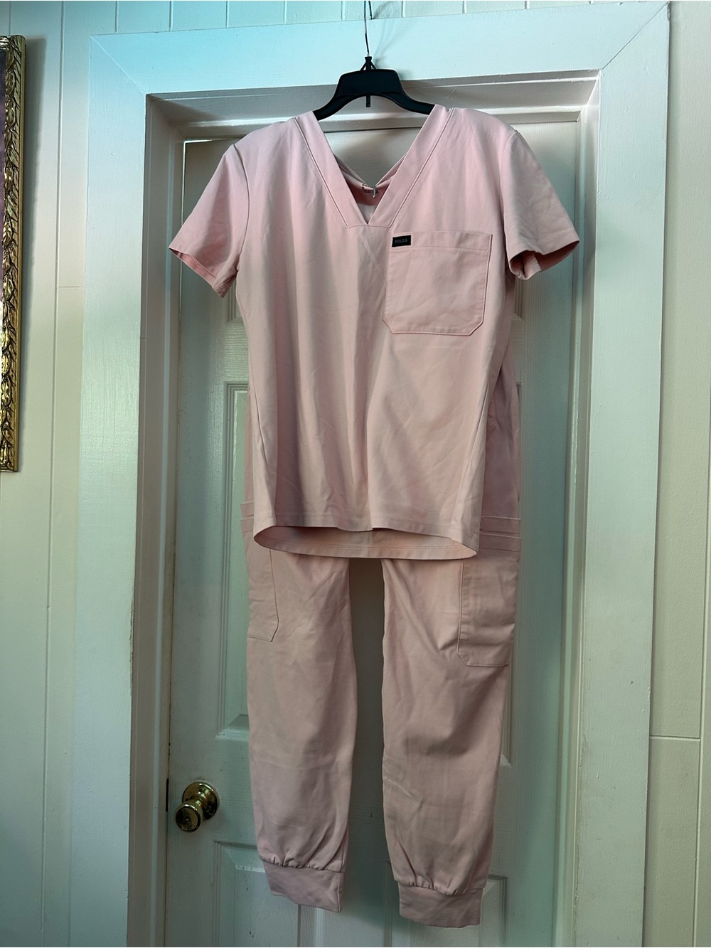 Women’s V-Neck Medical Scrub Set Jogger Pants in Light Pink